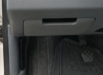 Skoda Fabia 6Y Deckel Klappe Deckel Handschuhfach LINKS grau