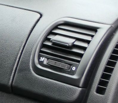 Skoda Fabia Roomster 5J Lüftungsdüse Düse Lüftung vorne rechts 5J0819702M 1QB
