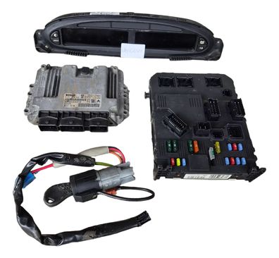 Citroen Xsara Piccaso Motorsteuergerät Steuergerät 0281012466 9653958980