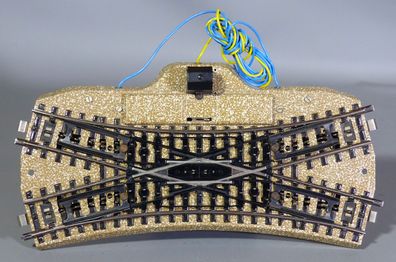 Märklin H0 M-Gleis 5128 DKW Doppelkreuzungsweiche Kreuzungsweiche großer Typ m. Lampe