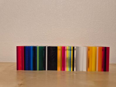 PLEXIGLAS® / Acrylglas Reste farbig - Größe mindestens 150 x 200mm - Menge 4 kg