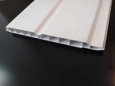 Stöckel PVC Fassadenpaneel weiß 17mm 200mm Breit Nut & Feder Deckenpaneel Dächer