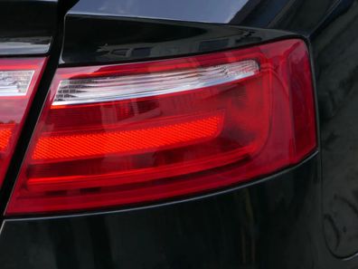 Audi A5 8T LED Rückleuchte Heckleuchte rechts aussen Original