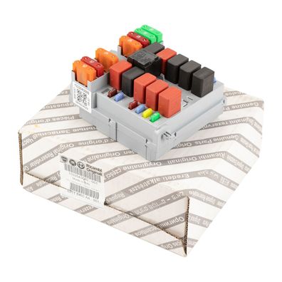Sicherungskasten ohne Klimaanlage 1332043080