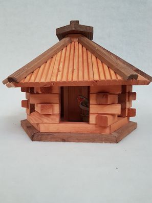 Vogelhaus 6-eckig mit Futtersilo (36,91€/1Stk)