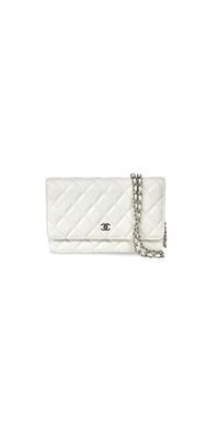 CHANEL Chain CC Wallet on Chain Quilted Caviar Medium Weiß