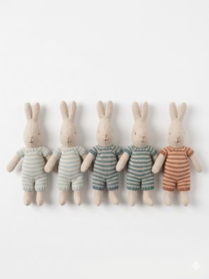 Gestricktes Kuscheltier Hase 'Finn'