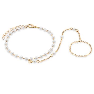 Elegantes vergoldetes Armband mit Fädelung am Finger