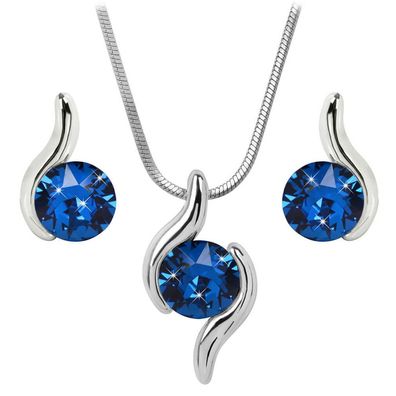 Ein passendes Set von Chaton Wave Capri Blue Halsketten und Ohrringen