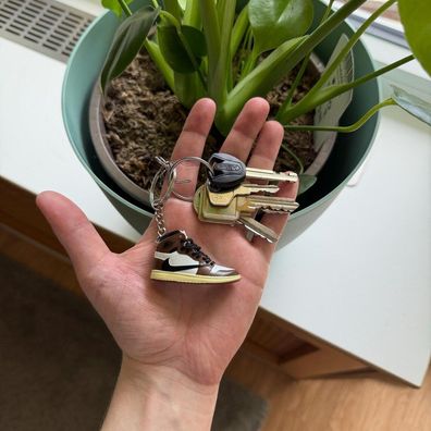 Sneaker Schlüsselanhänger AJ1 Travis Black Mini 3D Keychain