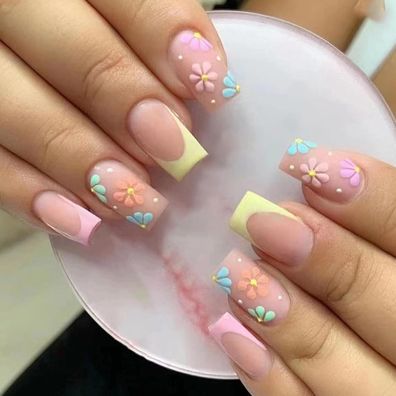 24 Stück Künstliche Nägel Kurz Bunt Blumen Press on Nägel Acryl Falsche Nägel