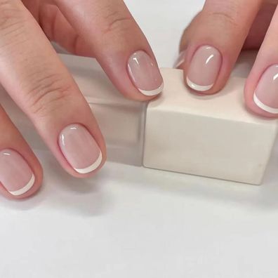 24er Set Eckige Press on Nägel in Nude French Design - Acryl Falsche Nägel
