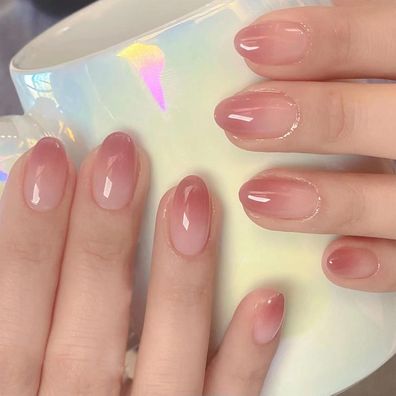 24 Stück Kurz Mandel Kunstnägel Press on Nails für Frauen und Mädchen
