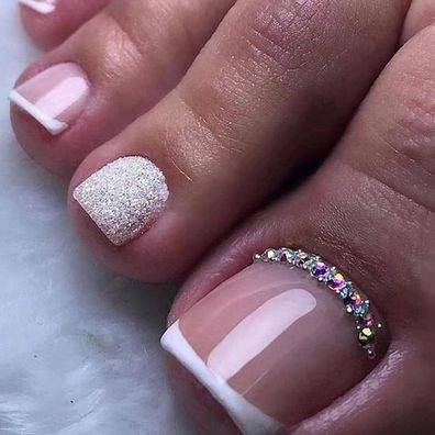 24er Set Künstliche Zehennägel Französische Kurz Nude Glänzend Quadratisch