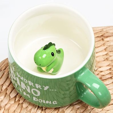 Disoza 3D Dino Tasse mit Figur innen - Lustiger Dinosaurier Keramik Becher als