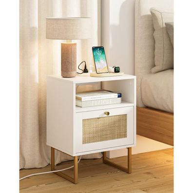 Heyzoey Boho Nachttisch mit Steckdose & USB, Kleiner Rattan Nachttisch weiß mit