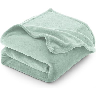 CozyLux Kuscheldecke Salbeigrün 130x150 cm - Flauschig, warm und leicht für