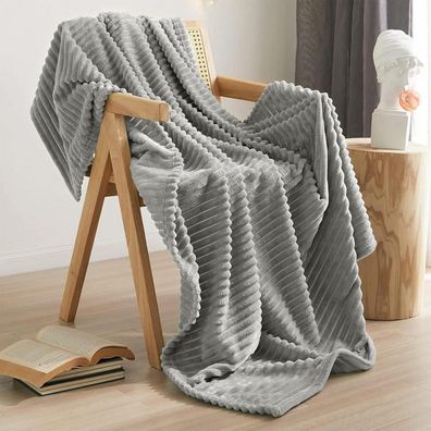 QOFLY Kuscheldecke 150x200 cm, weiche und warme Fleecedecke für Sofa und Couch