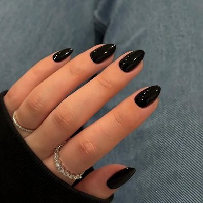 KQueenest Schwarz Press On Nails Kurz, Runde Kunstnägel zum Aufkleben