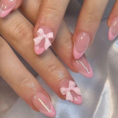 Yamobi 24 Stück French Tip Almond Kurz Press on Nails mit Pink Bow Design, Y2K