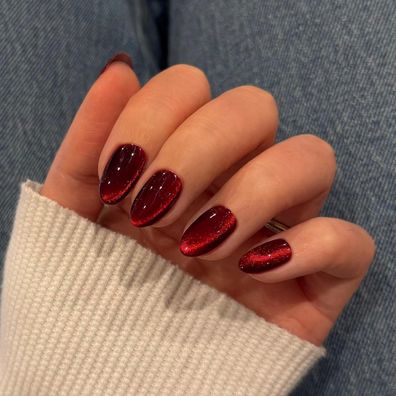 KQueenest Wein Rot Cat Eye Press On Nails Kurz, Sparkle Acryl Nägel zum