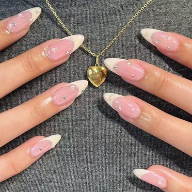 Justotry 24 Stk. Kurz Stiletto Nägel Zum Aufkleben Beige French Kunstnägel mit