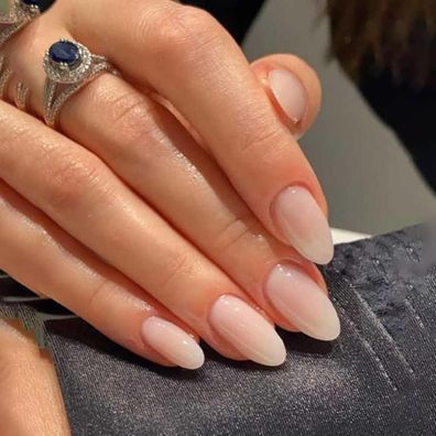 Ceboic 24Pcs Künstliche Nägel Mandel Mittel Rosa Weiß Farbverlauf French Tip