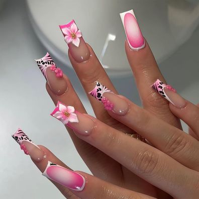 Auroriel 24x Mittellange Französische Press on Nägel mit Rosa Blumen