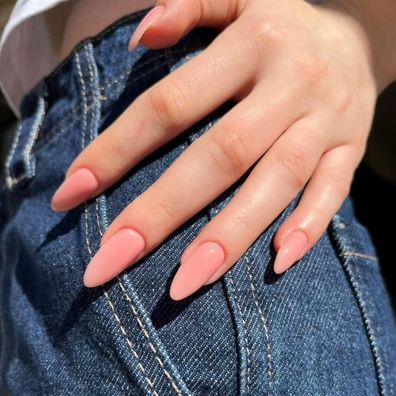 KQueenest Rosé Rosa Press On Nails Mittel Mandel - 24 Stk. Glänzende Gel Full