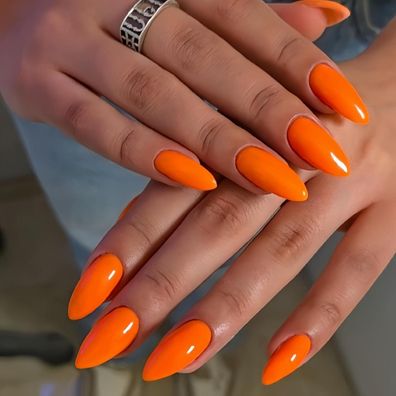 KQueenest Orange Mandel Press On Nails - Mittel Almond Acryl Nägel zum