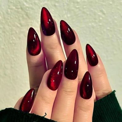 KQueenest Cateye Press On Nails - 30 Stück Glitzer Schwarz Rot Kurz Mandel Fake