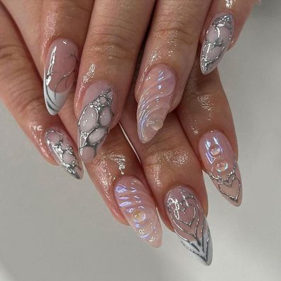 MouyouGlow Press on Nails Kurz Almond Beige Rosa Silber Herz Print 3D Strass