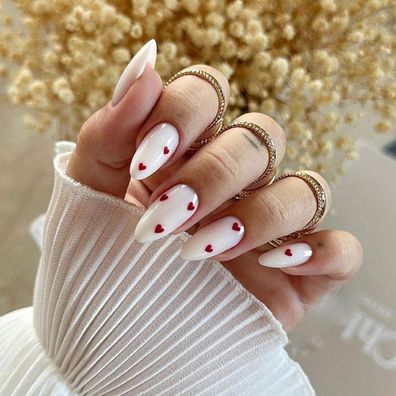 24x Mandel French Press On Nails Milchweiß mit Rot Liebes Design, Künstliche