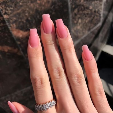 KQueenest Lange Eckige Sarg Press On Nails Dunkel Rosa Glänzend, 24 Stück