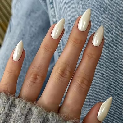KQueenest Chrome Press On Nails - Glitzer Milch Weiß Mittel Mandel, Sparkle