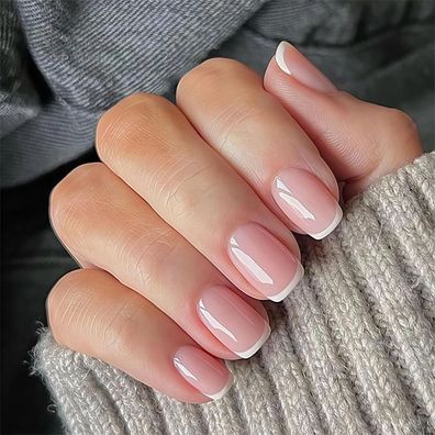 24 Stück Rosa French Press on Nails Kurz Quadratisch Künstliche Fingernägel Zum