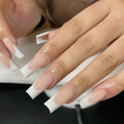 Daruur 24 Stück Full Cover Press on Nails, Vielfalt an Farben & Stilen, für