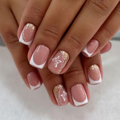 Daruur 24 Stück Full Cover Press on Nails, Vielfalt an Farben und Stilen, für