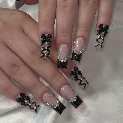 24 Stk. Schwarze French Press on Nails Lang mit Schleifen & Strass