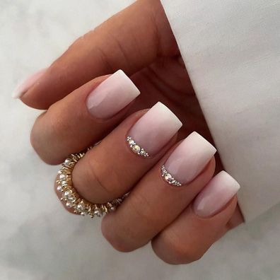 Daruur 24 Stück Full Cover Press on Nails, Klebenägel für Frauen & Mädchen