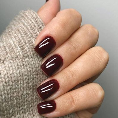 Ceboic 24 Stück French Press on Nails Kurz Eckig Weinrot Glänzend Kunstnägel