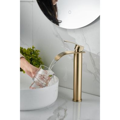 Beelee Moderne Wasserfall Küchenarmatur, Hoch Auslauf in gebürstetem Gold