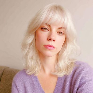 SeclitWu Blonde Welle Perücke mit Bangs, mittlere Länge, synthetisch