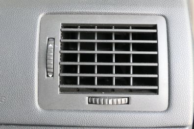 Skoda Fabia 6Y Lüftungsdüse Düse Lüftung vorne rechts 6Y0819702Luftdüse Luft