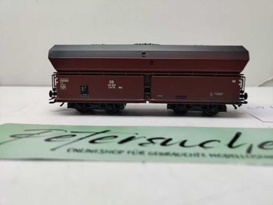 Roco H0 AC 614 669 / vierachsiger Großraum-Selbstentladewagen / NEM / DB / Ladegut K