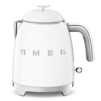 Leichte Gebrauchsspuren: SMEG Mini Wasserkocher KLF05WH weiß