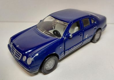 Modellauto siku 1048 Mercedes Benz E230 blau