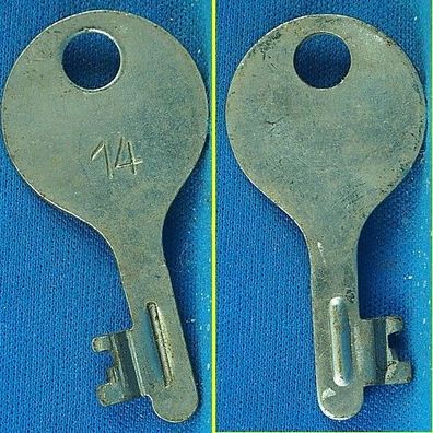 alter Flachschlüssel für Spardose / Sparschwein ca. 43 mm Schliessung 14