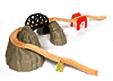 Berge mit Brücke