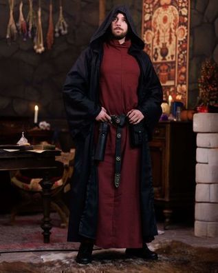 Aurelius Robe